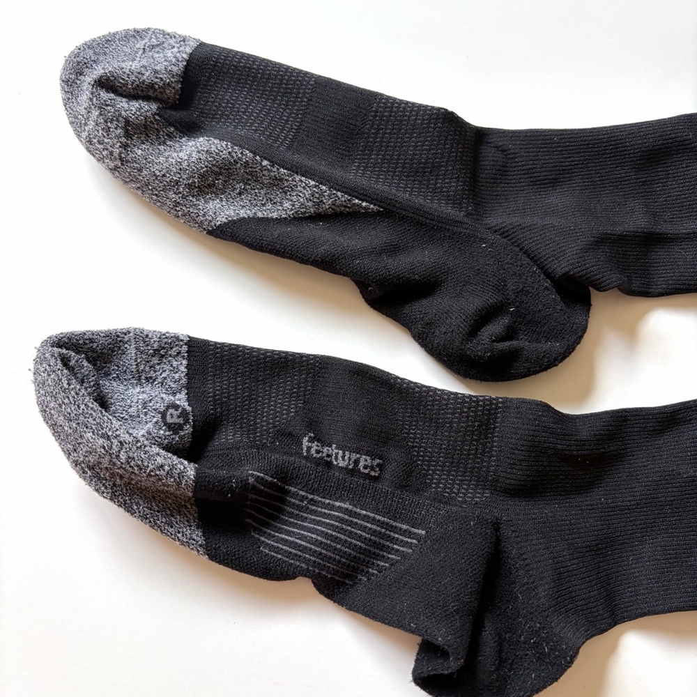 Feetures Compression Socks - Picture 3 of 6